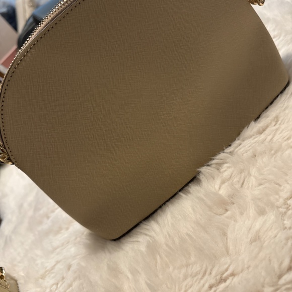 Michael Kors crossbody - Picture 3 of 4